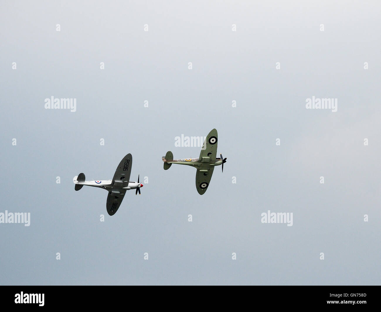 Spitfire Mk X1X PS915 The Last One Produced Flying over Dunsfold Airfield Stock Photo