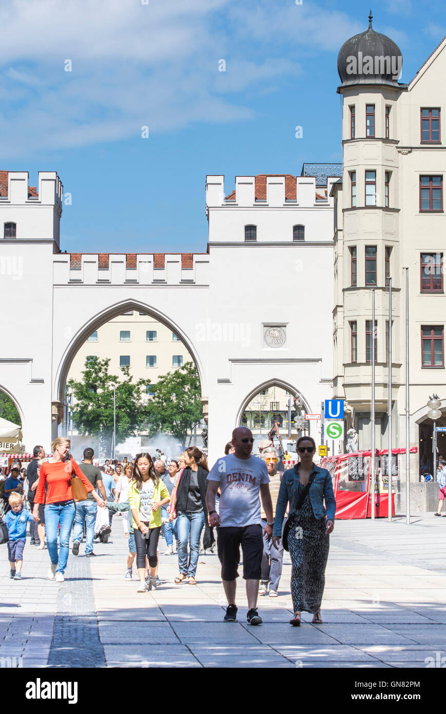 Tourists in the pedestrian area of Munich Stock Photo