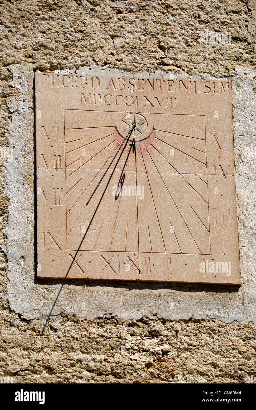 Wall sundial hires stock photography and images Alamy