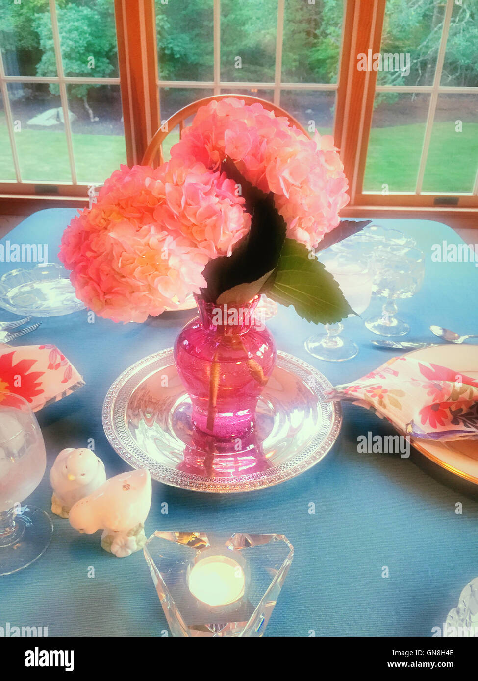 Tablesetting with Hydrangeas Centerpiece Stock Photo