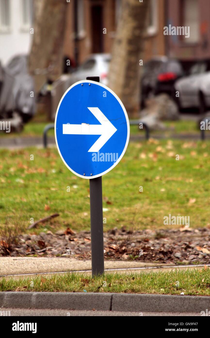 Arrow transportation hi-res stock photography and images - Alamy