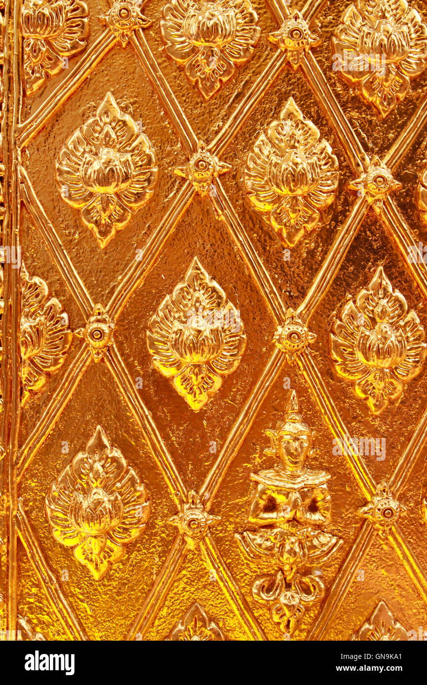 Golden Thai pattern design on temple wall Stock Photo - Alamy