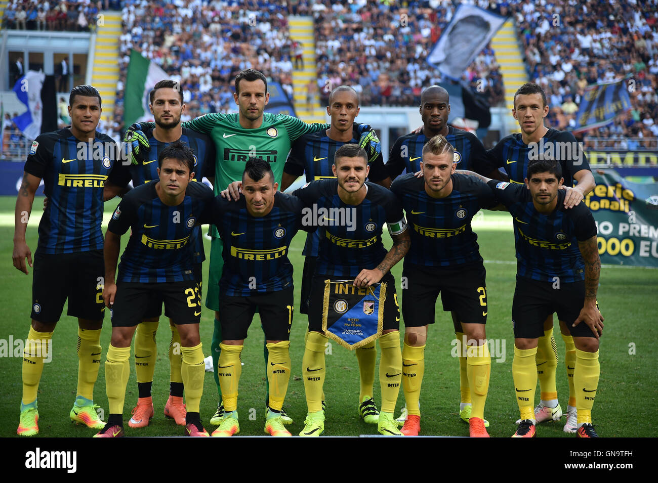 AC Milan 2016/17 Roster : Men's First Team