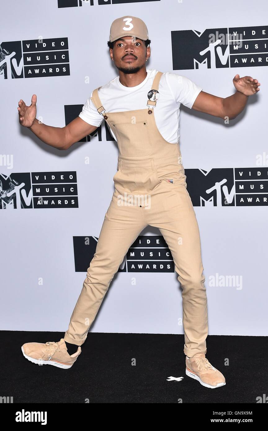 2016 mtv video music awards press room hi-res stock photography and ...