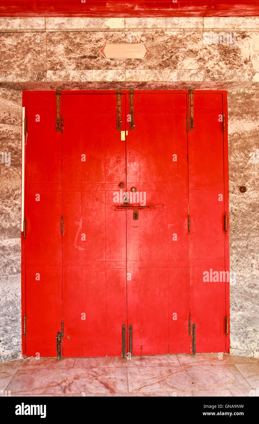 Gold bronze doors hires stock photography and images Alamy