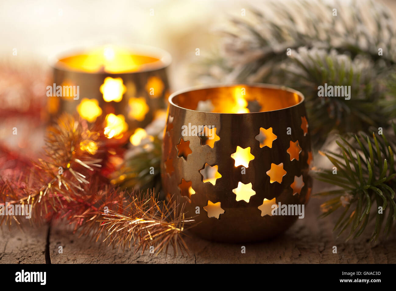 Yellow lanterns golden pattern hi-res stock photography and images - Alamy