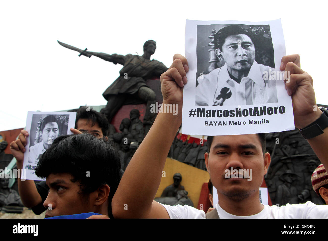 Philippines. 29th Aug, 2016. Bagong Alyansang Makabayan (BAYAN METRO MANILA) hold rally in front of the Bonifacio Shrine beside Manila City Hall in the time for National Heroes Day to protest the Marcos hero's burial at the Libingan ng mga Bayani. The rally is held few days before the oral argument of the Supreme Court regarding various petitions opposing the Marco's burial. Credit:  Gregorio B. Dantes Jr./Pacific Press/Alamy Live News Stock Photo