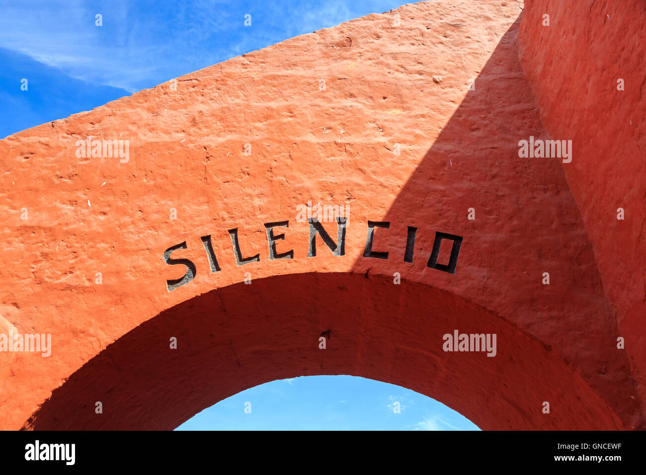 Entrance to the Santa Catalina Convent in Arequipa, Peru with 'Silencio' (silence) carved into an archway Stock Photo