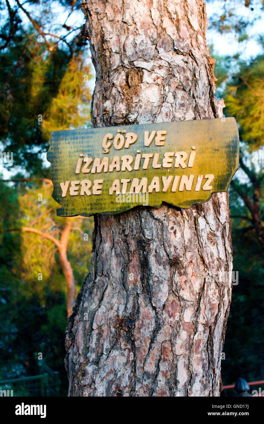 No trash trow on ground sign  on the national forest park in izmir,turkey Stock Photo