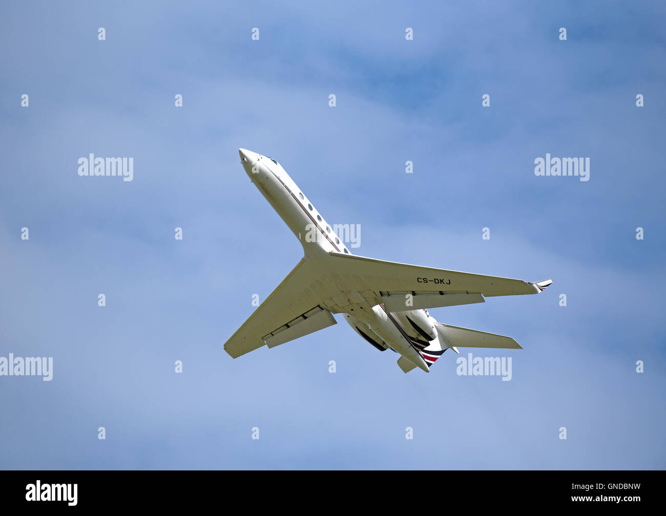 2 rolls royce br710 c4 11 high ratio bypass turbofan hi-res stock ...
