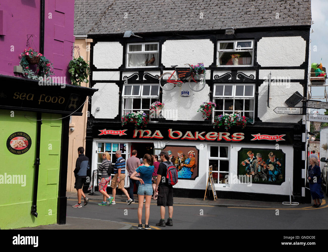 Ma Bakers, grocer, baker and bar, Carlingford Stock Photo Alamy