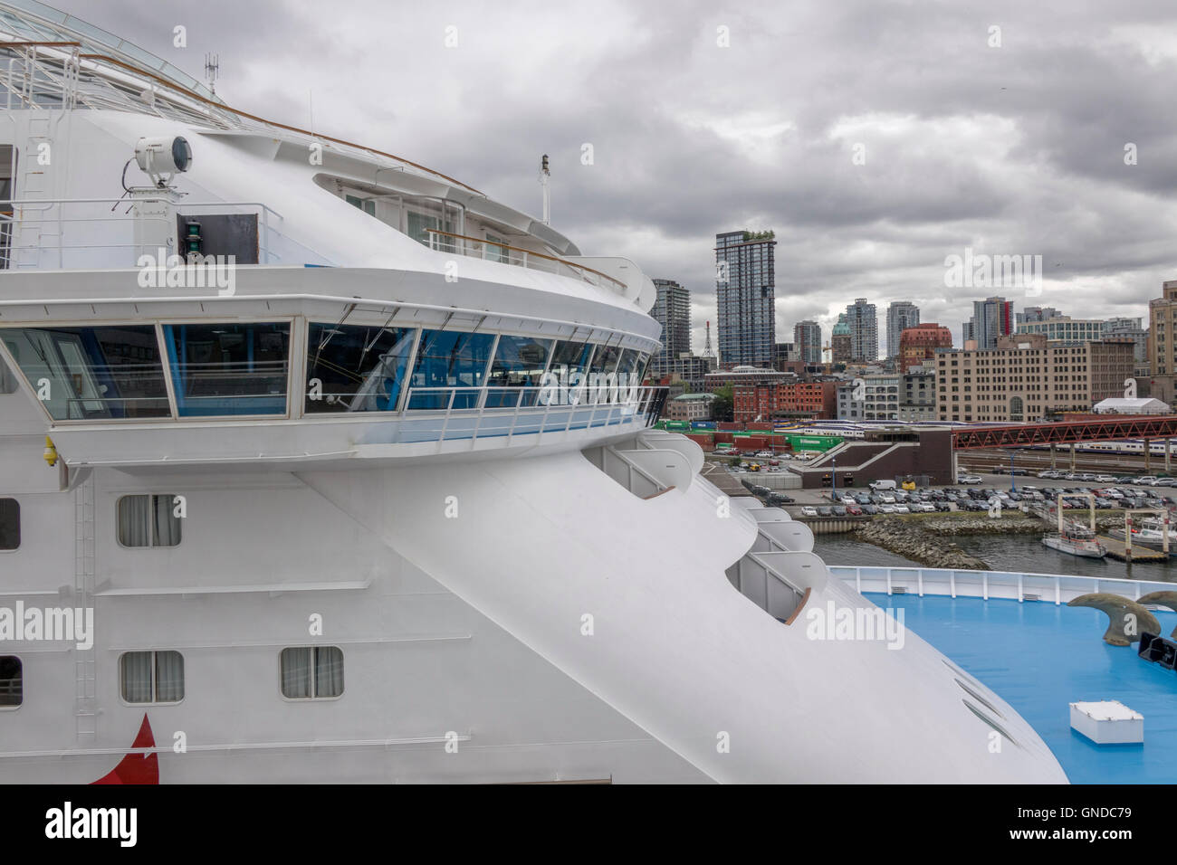 Norwegian Sun Cruise Ship Bridge Close Up Detail Stock Photo - Alamy