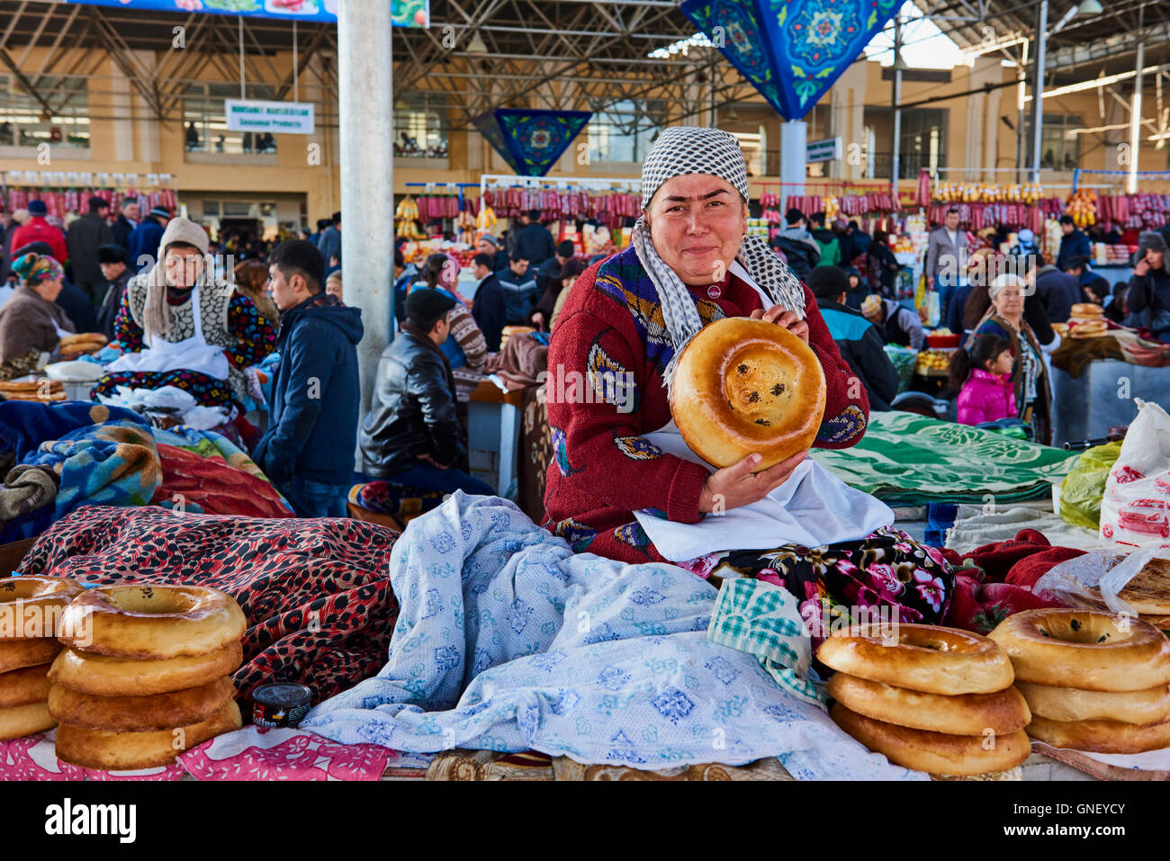 Uzbekistan, Samarkand, Unesco World Heritage, Siab bazaar, Uzbek bread Stock Photo