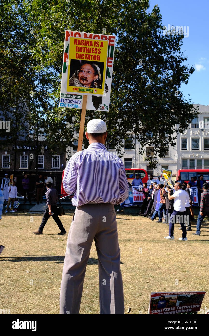London, UK, 30th August 2016. Bangladeshi activists demonstrate in London as the Supreme Court in Bangladesh upholds Jamaat-e-Islami, the country's largest Islamic party's senior leader's, Mir Quasem Ali’s death sentence. The leader is being accused for committing war crimes during the Bangladesh's 1971 Liberation War against Pakistan. Protesters demonstrate against the death sentence. Credit:  ZEN - Zaneta Razaite / Alamy Live News Stock Photo