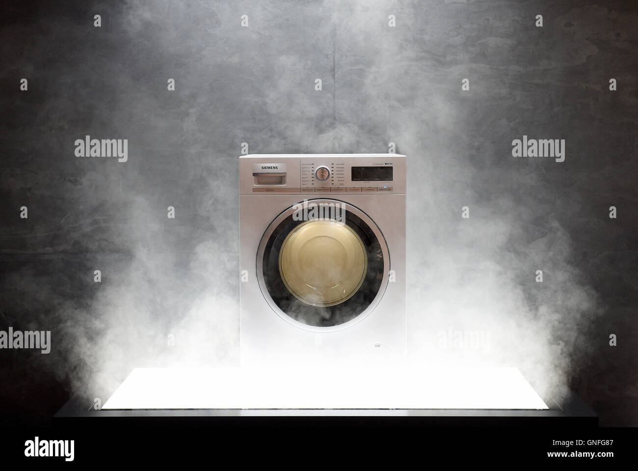 A washine machine that uses active oxygen to get smells out of clothing