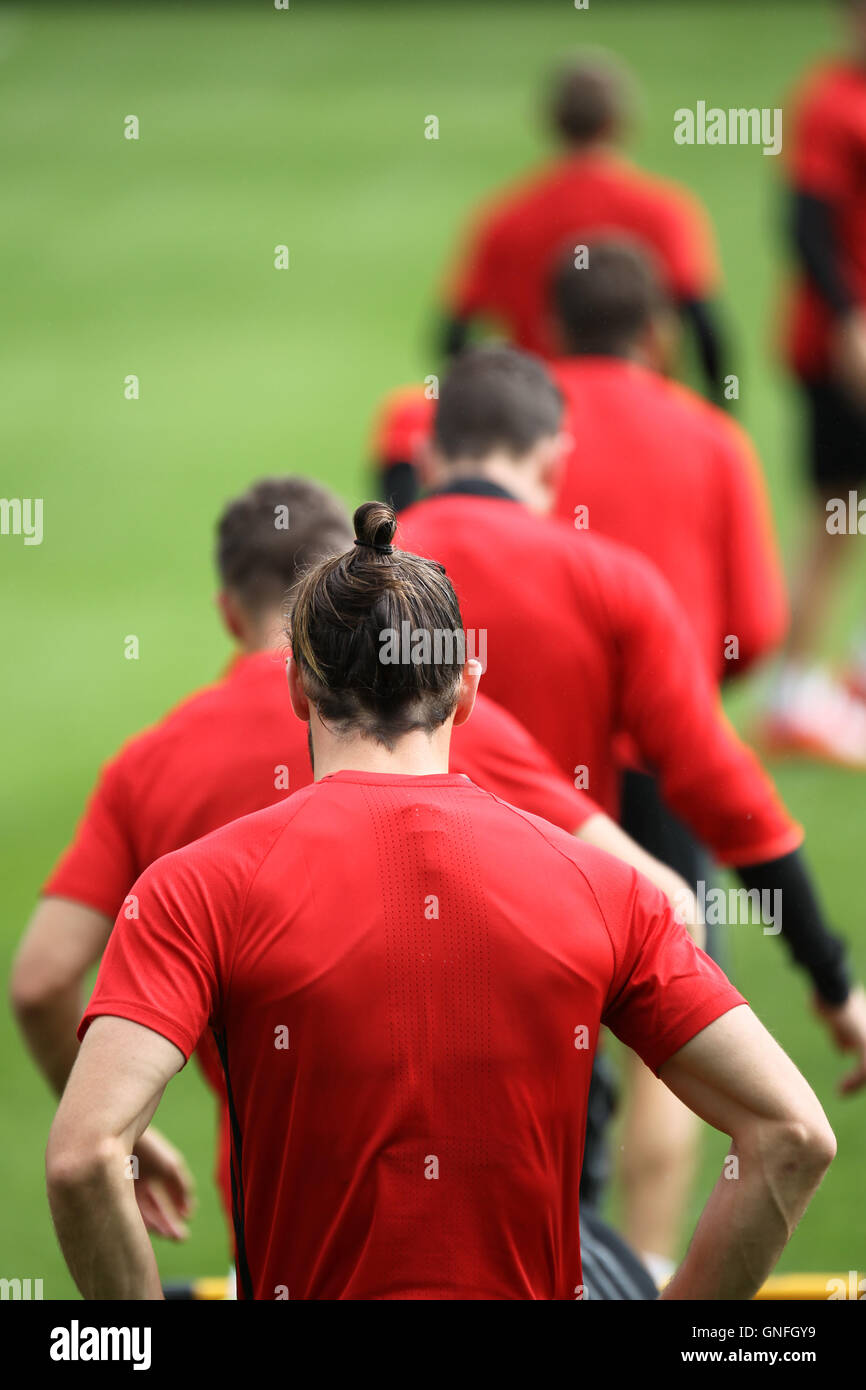Gareth Bale trains with the rest of the Welsh Football Squad, ahead of their World cup qualifying games against Moldova. Stock Photo