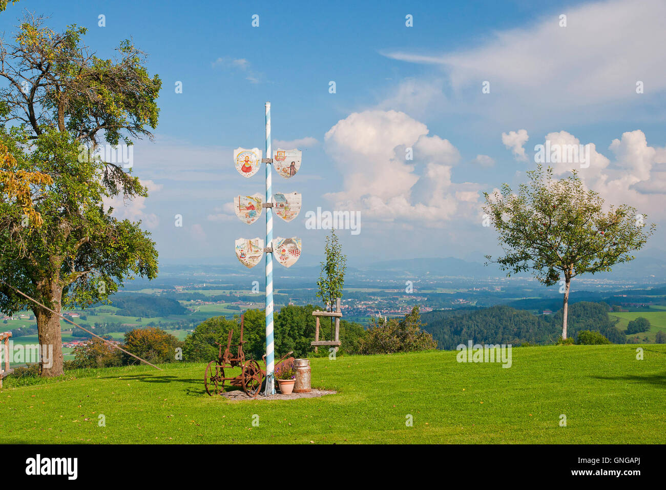 Maypole with sun hi-res stock photography and images - Alamy