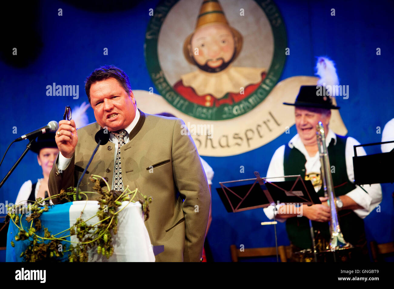 'Helmut Schleich at the beer tapping in the ''Herzkasperlzelt'' during the Munich Oktoberfest, 2014' Stock Photo