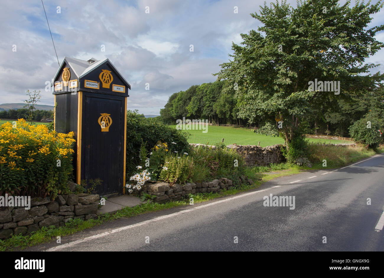 AA phone box in Aysgarth North Yorkshire also known as sentry box. This is AA box 442 on the A684 near West Burton in North Yorkshire. Stock Photo