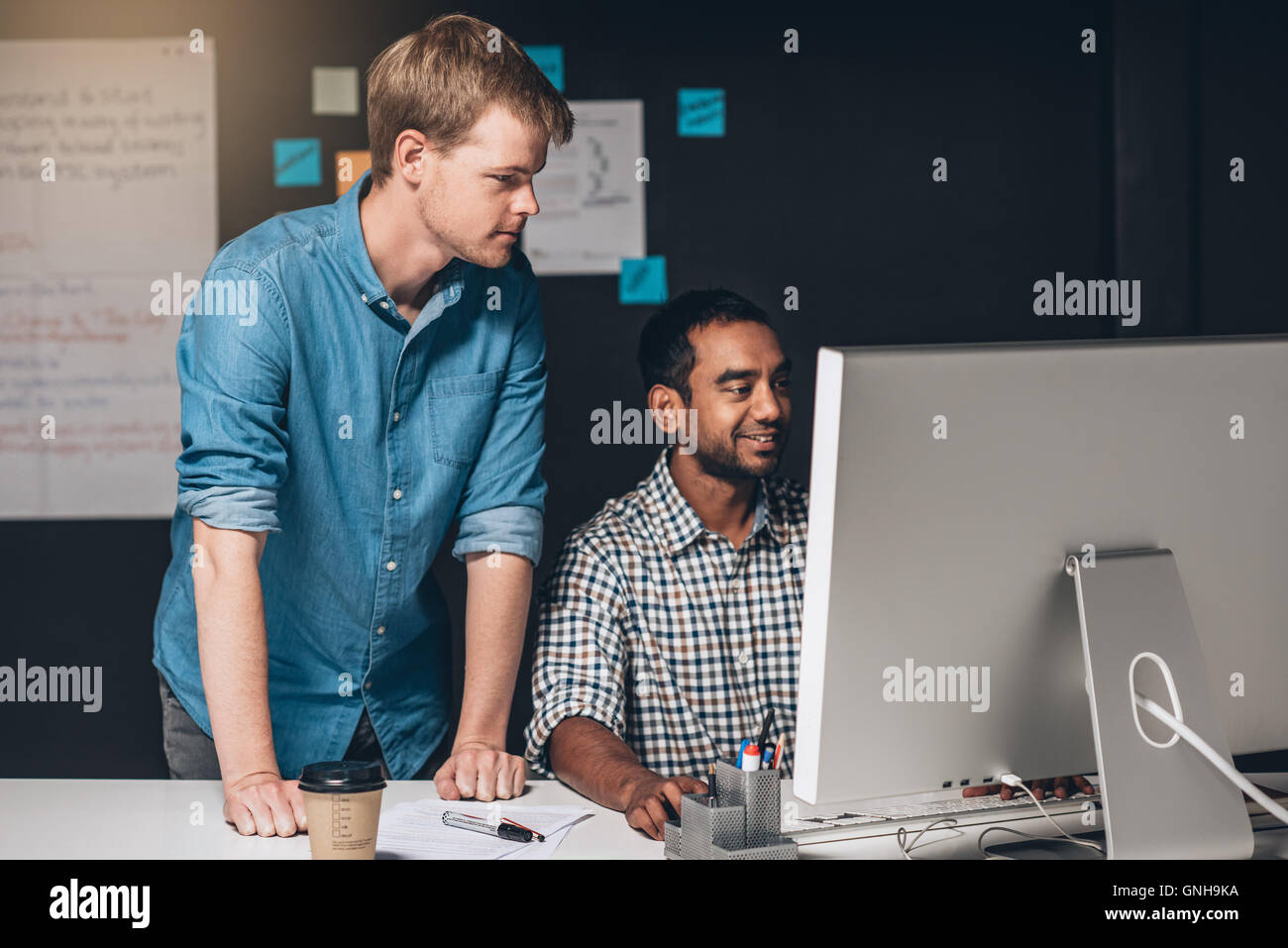Business casual hi-res stock photography and images - Alamy
