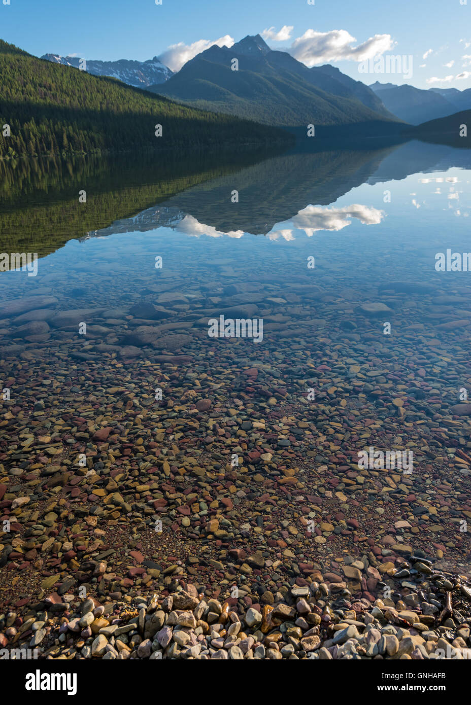 Tranquil lake reflects morning hi-res stock photography and images - Alamy