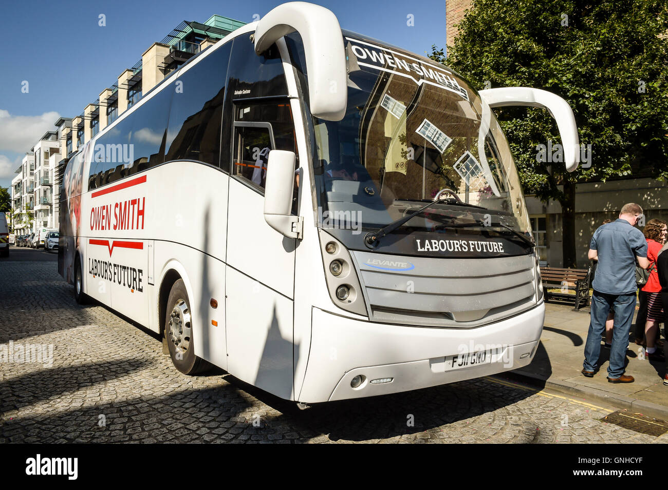 Labour leadership candidate Owen Smith arrives in Bristol in his new battle bus as he embarks on a UK wide campaign. Stock Photo