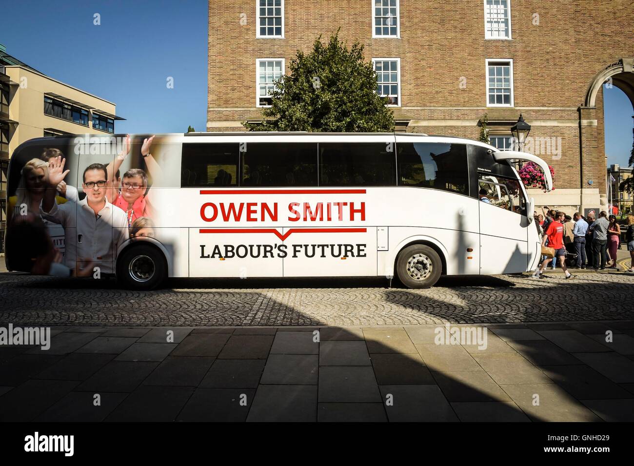 Labour leadership candidate Owen Smith arrives in Bristol in his new battle bus as he embarks on a UK wide campaign. Stock Photo