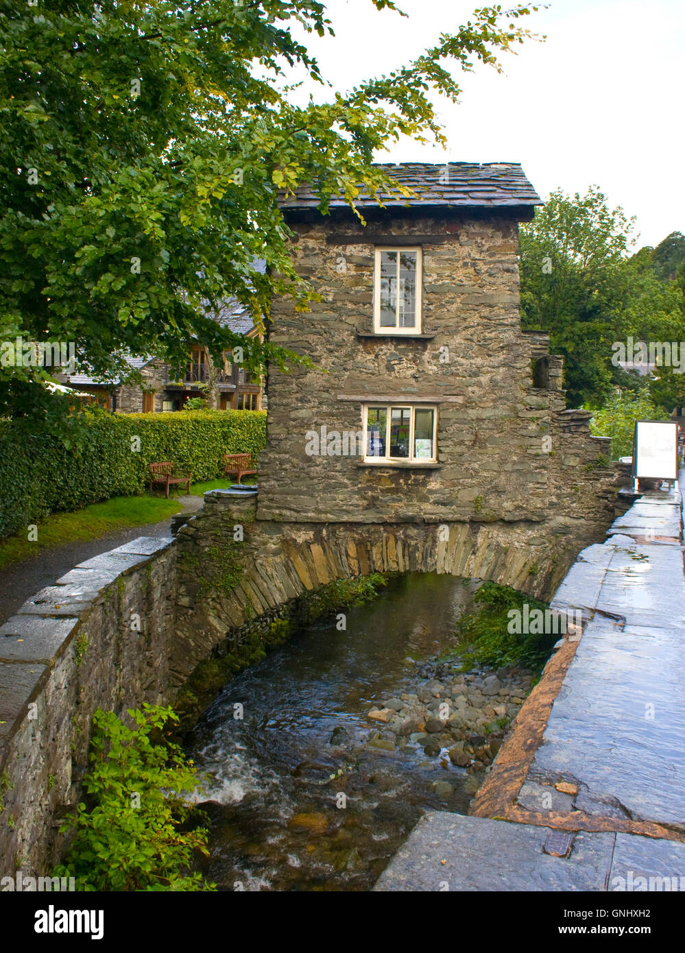 Bridge house, ambleside hires stock photography and images Alamy
