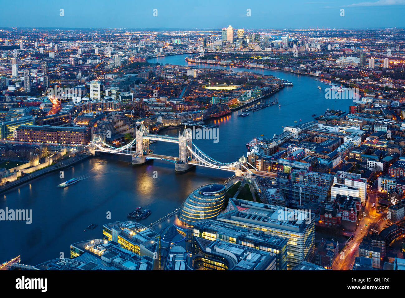 London city lights aerial hi-res stock photography and images - Alamy
