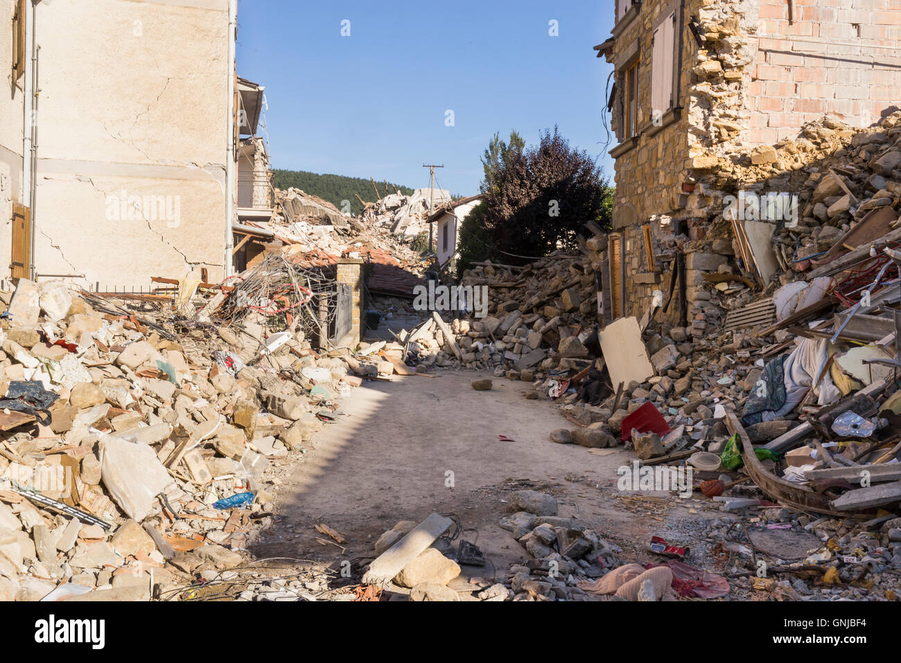 Aftermath of earthquake amatrice hi-res stock photography and images ...