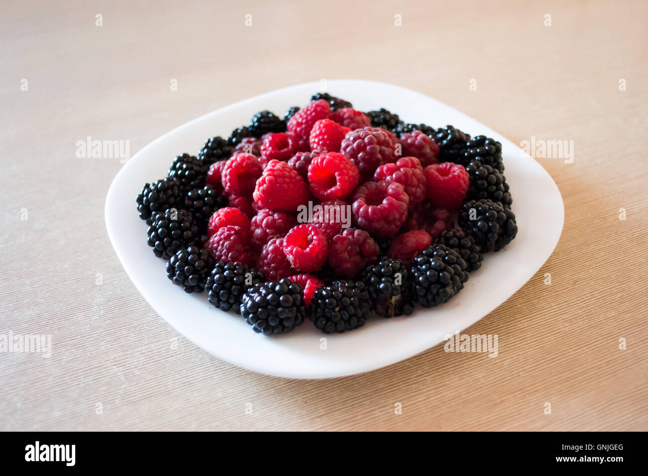 Blackberry Brambles High Resolution Stock Photography and Images Alamy