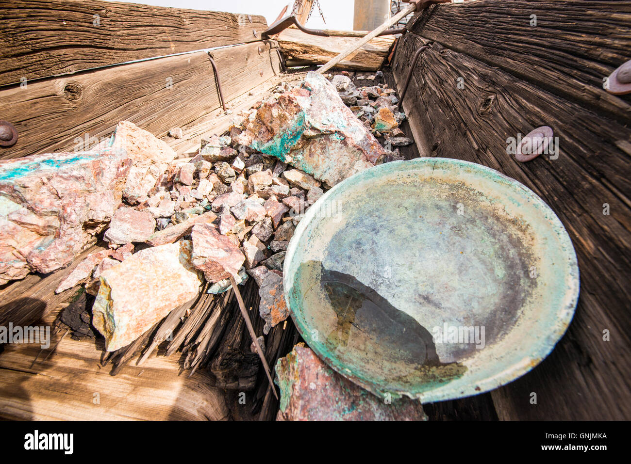 Klondike gold rush panning hi-res stock photography and images - Alamy