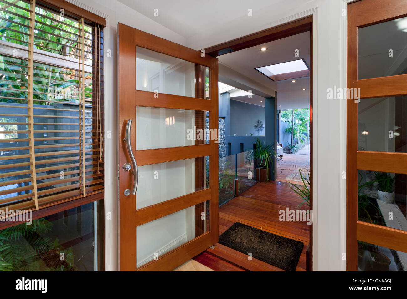 Modern home entrance Stock Photo - Alamy