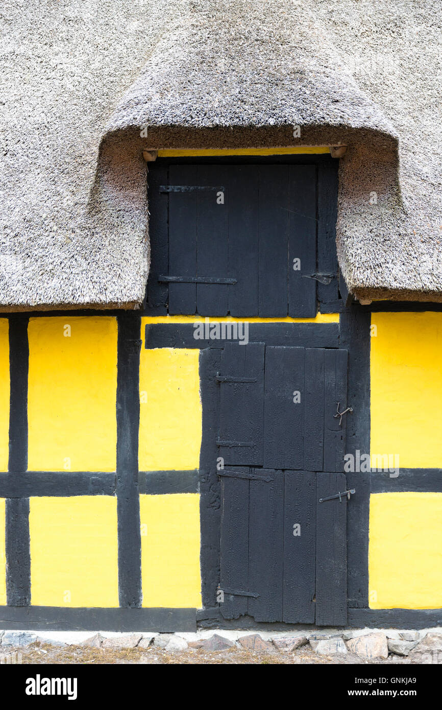 Barn restoration hi-res stock photography and images - Alamy