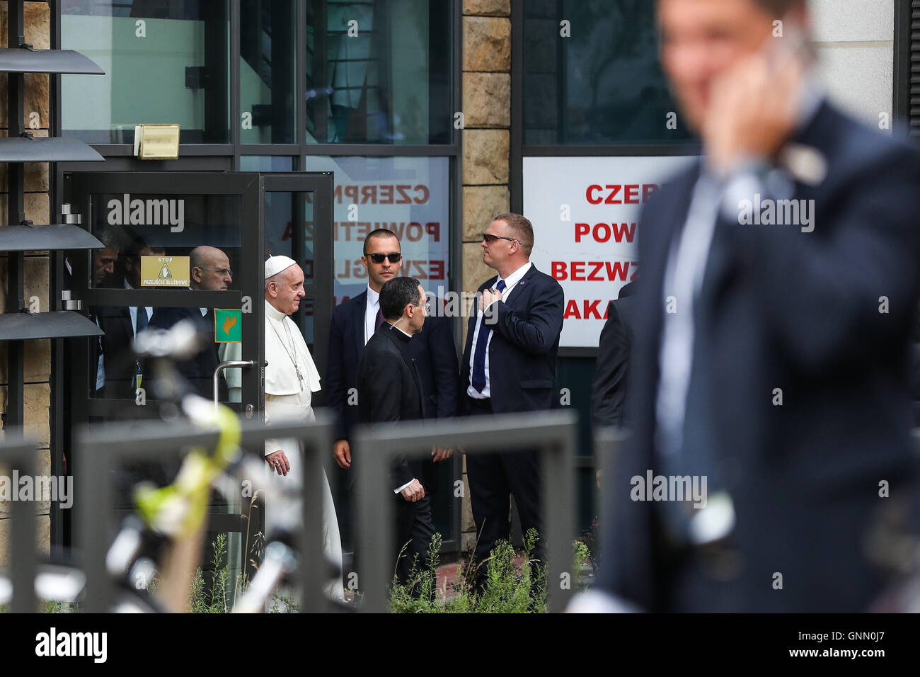 Pope Francis visits Polish Cardinal Franciszek Macharski in hospital ...