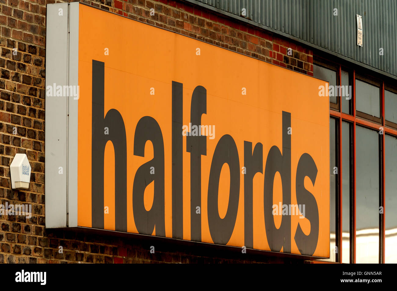 Halfords bicycles hires stock photography and images Alamy
