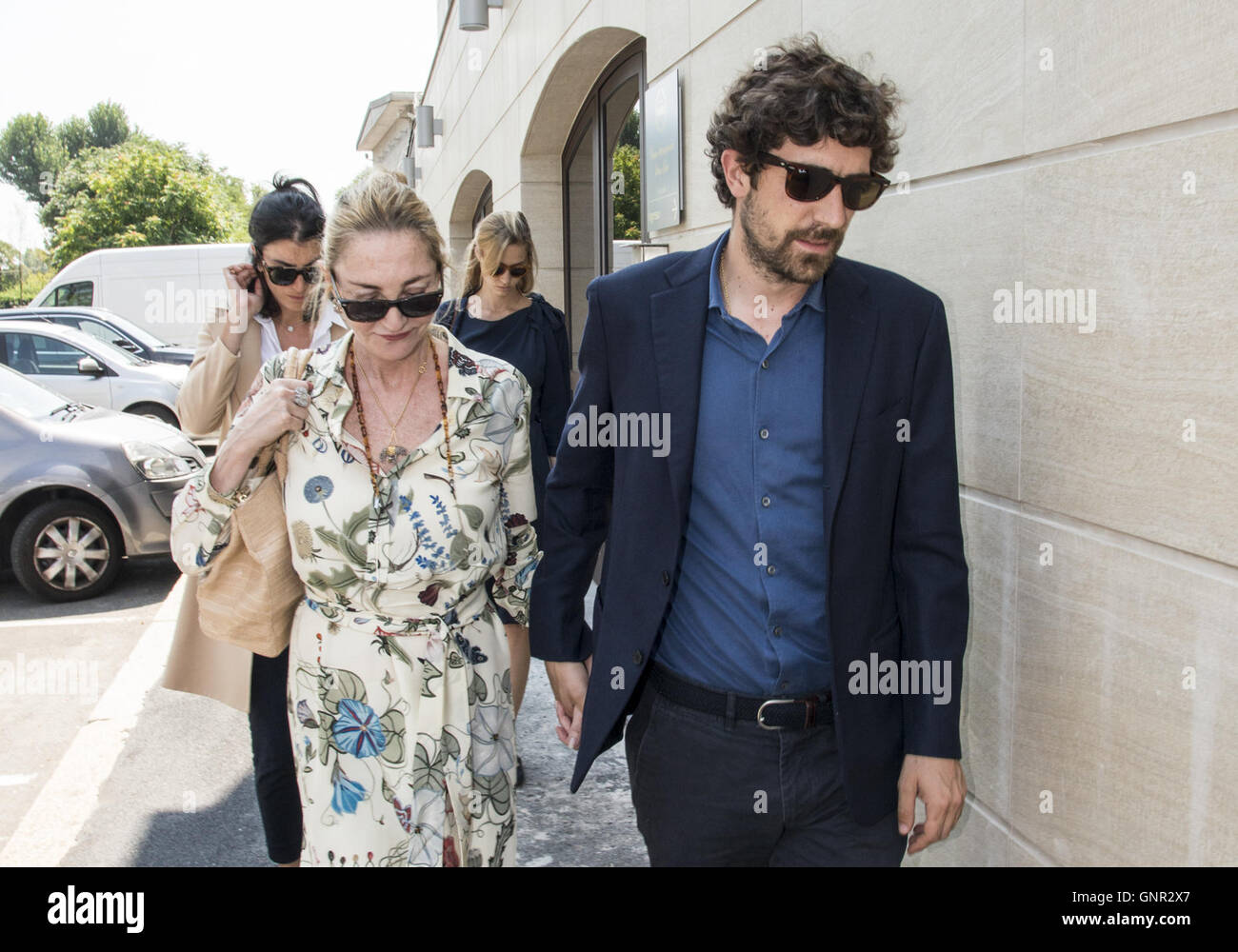 The funeral of countess marta marzotto featuring hi-res stock photography  and images - Page 2 - Alamy