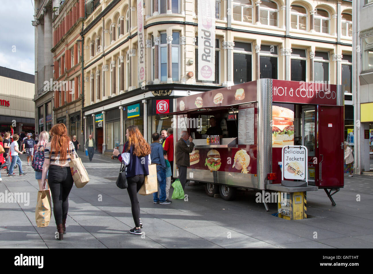 Roadside Diner Hot & cold food catering trailer in Greater Williamson