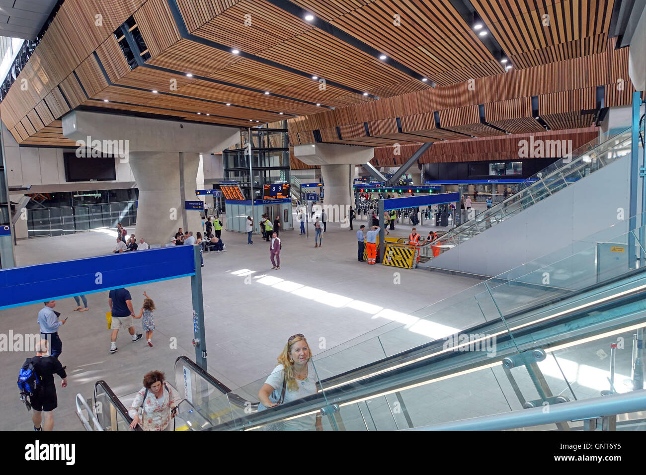 New concourse at London Bridge Station opened August 2016, London EDITORIAL USE ONLY Stock Photo