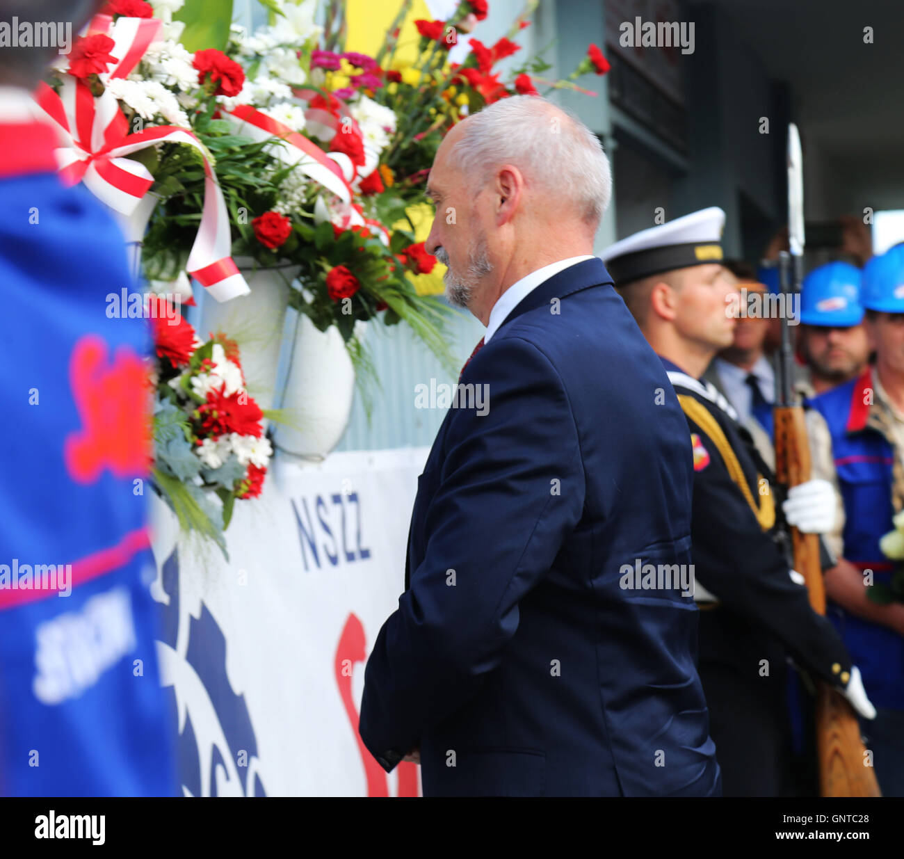 Polish Minister of Defense, Antoni Macierewicz, laid flowers in front 