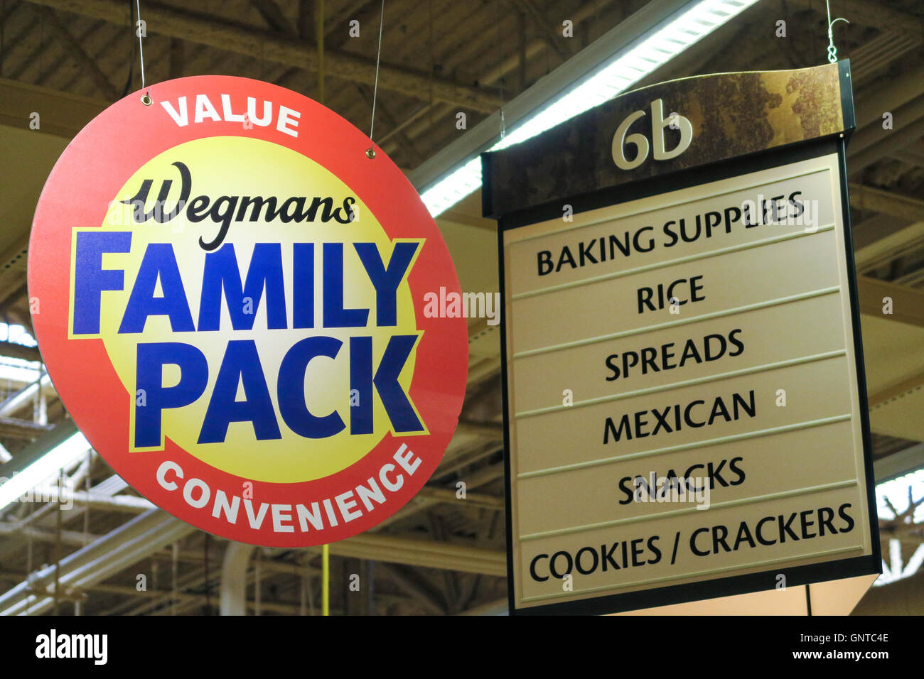 Family Pack Sign, Wegmans Grocery Store, Westwood, Massachusetts, USA Stock Photo