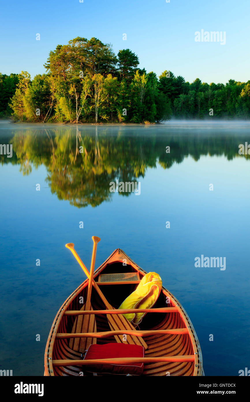 Old Town Canoe High Resolution Stock Photography and Images Alamy