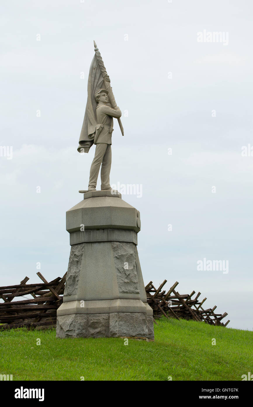 132nd Pennsylvania Voluntary Infantry monument at Bloody Lane, Antietam ...