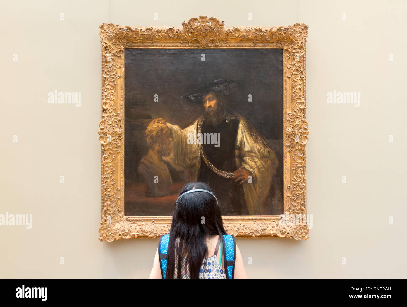 Observing Art High Resolution Stock Photography and Images - Alamy