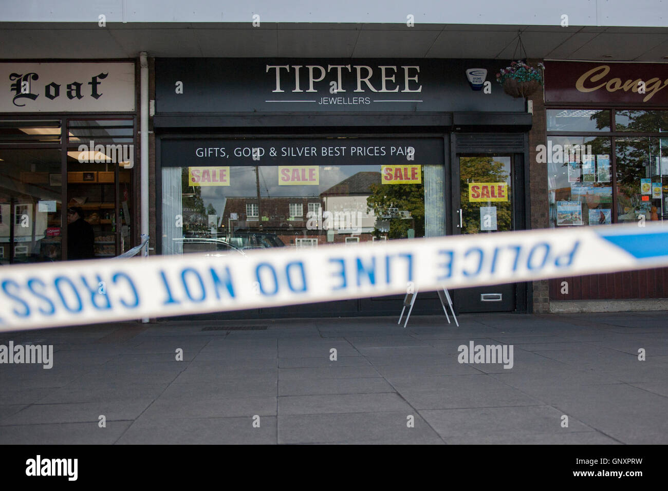 Tiptree, Essex, UK. 1st Sep, 2016. Masked robbers have stolen a five figure sum of Jewellery at a smash and grab at Tiptree Jewellers in Essex. Credit:  David Johnson/Alamy Live News Stock Photo