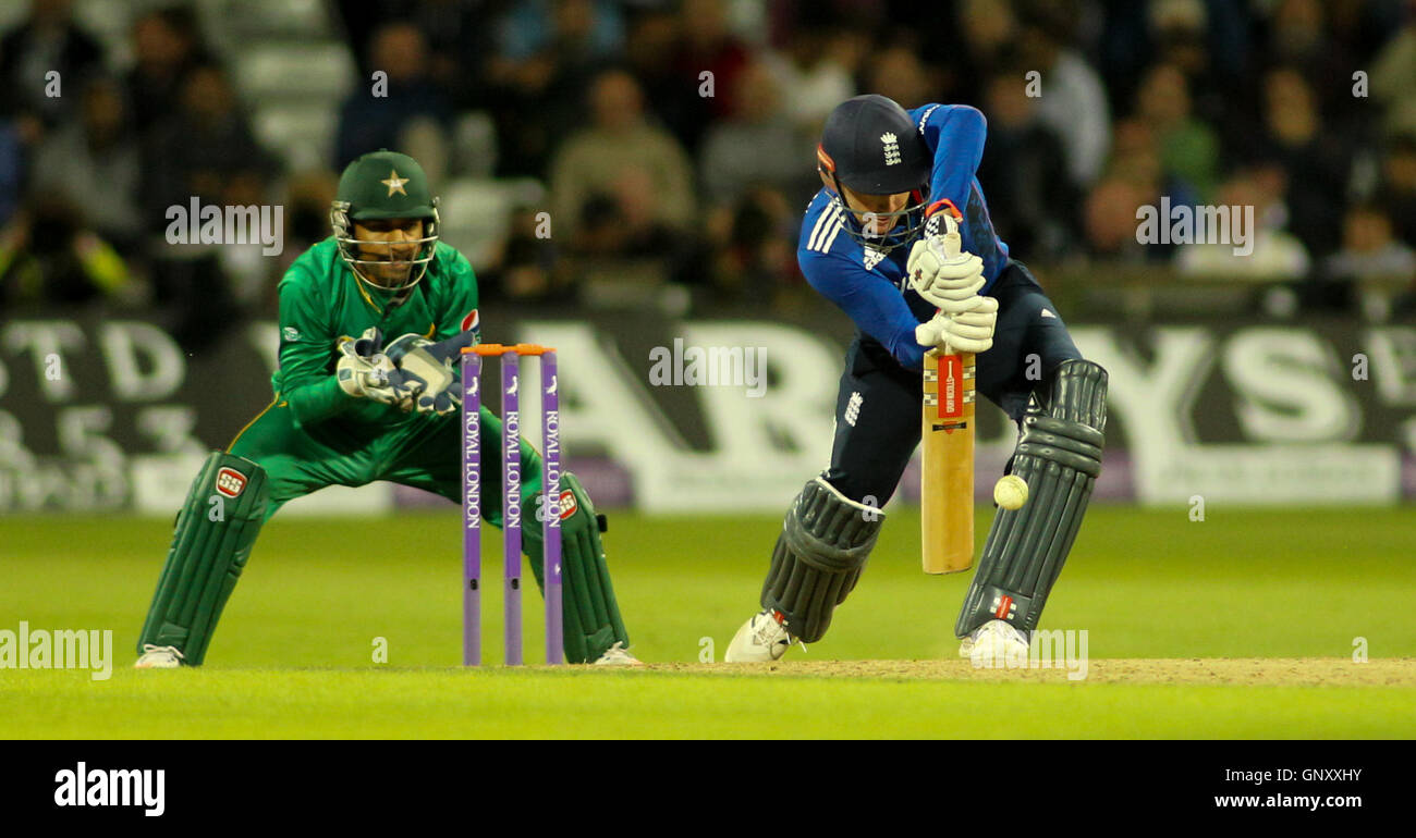 Headingley Carnegie Stadium, West Yorkshire, Leeds, UK.  Thursday 1st September 2016.   Jonny Bairstow of England batting against of Pakistan during the 4th One Day International between England and Pakistan  in Leeds on  1st September 2016  Picture by Stephen Gaunt/Touchlinepics.com/Alamy Live News Stock Photo