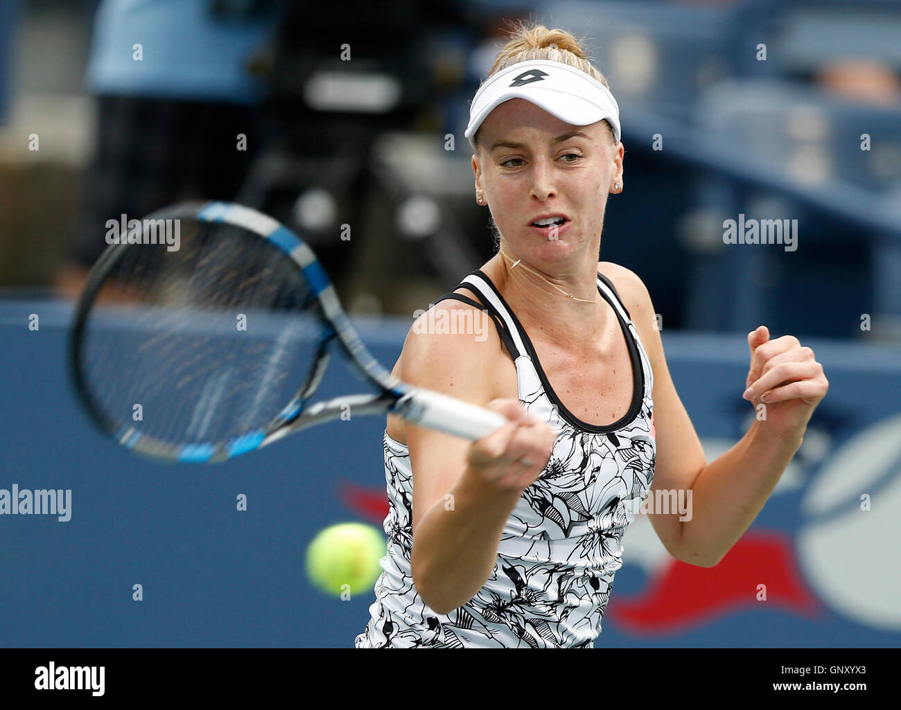 New York, USA. 1st Sep, 2016. Naomi Broady of Britain hits a return to Agnieszka Radwanska of Poland during a women's singles second round match at the 2016 U.S. Open tennis tournament in New York, the United States, Sept. 1, 2016. Broady lost the match 0-2. Credit:  Qin Lang/Xinhua/Alamy Live News Stock Photo