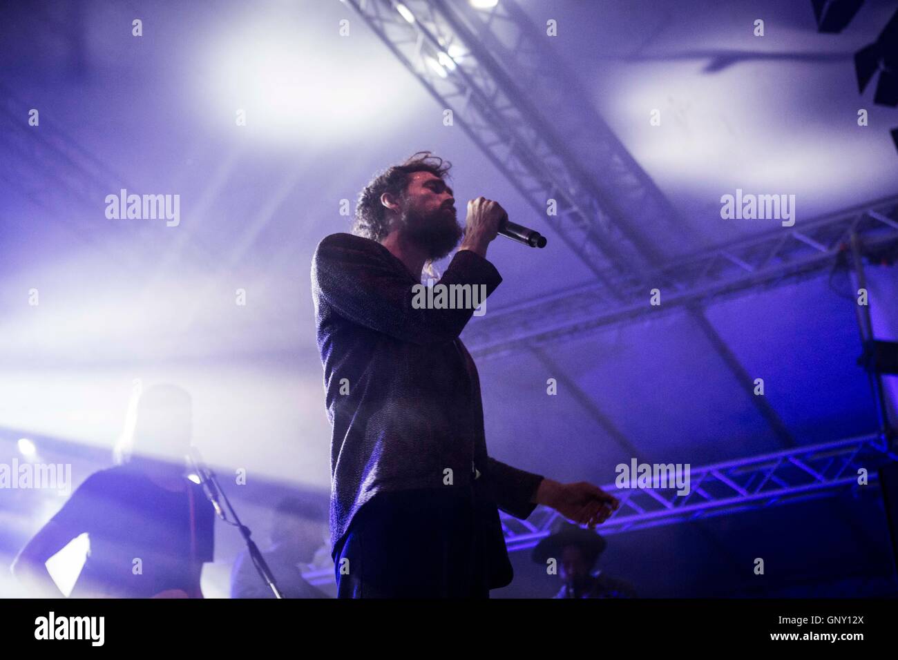 Segrate Milan, Italy 1st september 2016 Edward Sharpe and the Magnetic Zeros perform live at Circolo Magnolia Credit:  Roberto Finizio/ Alamy Live News Stock Photo