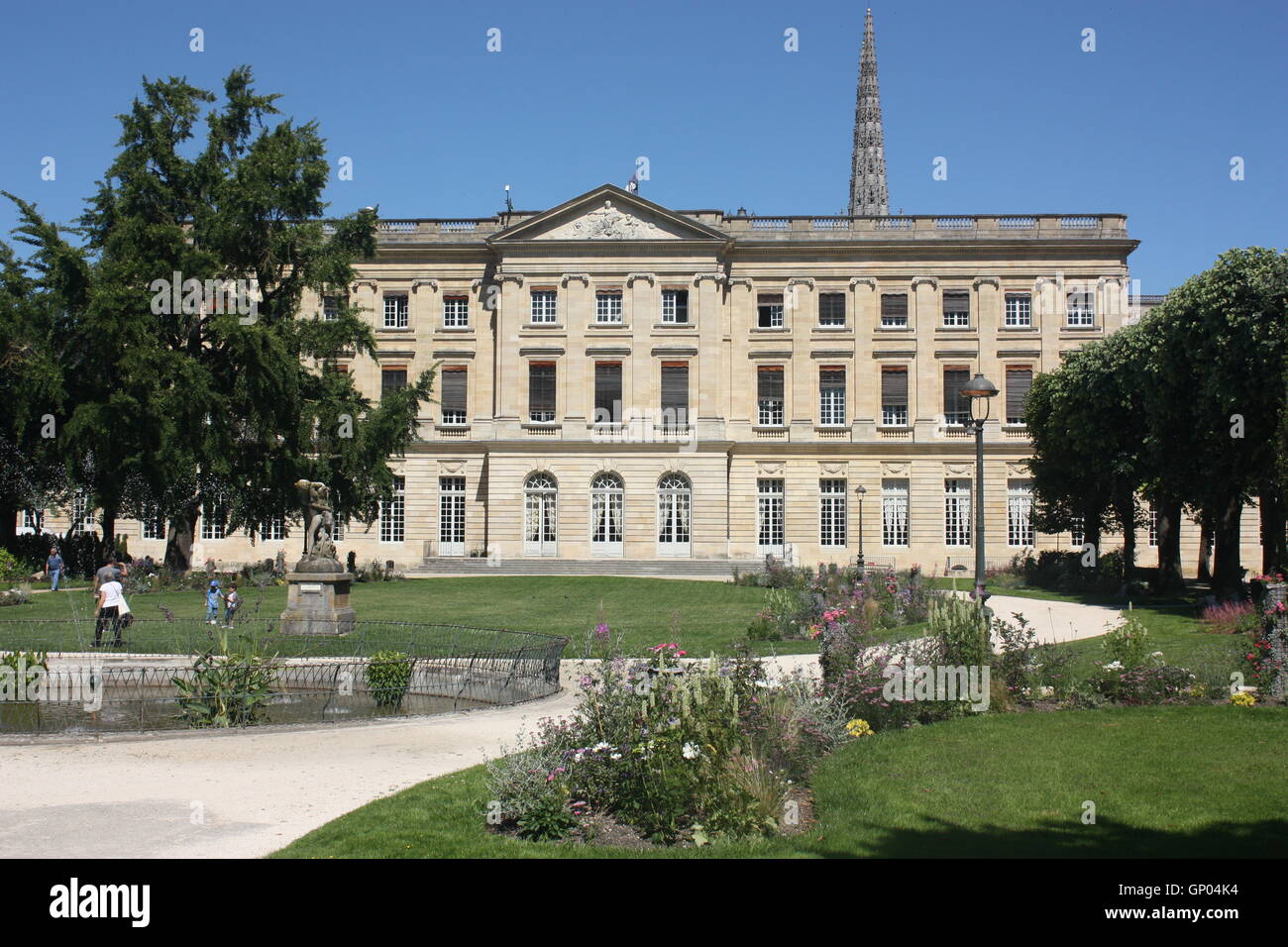 Jardin de la Mairie public park, the Museum of Beaux-Arts occupies part of the Hôtel de Ville (Town Hall). Stock Photo