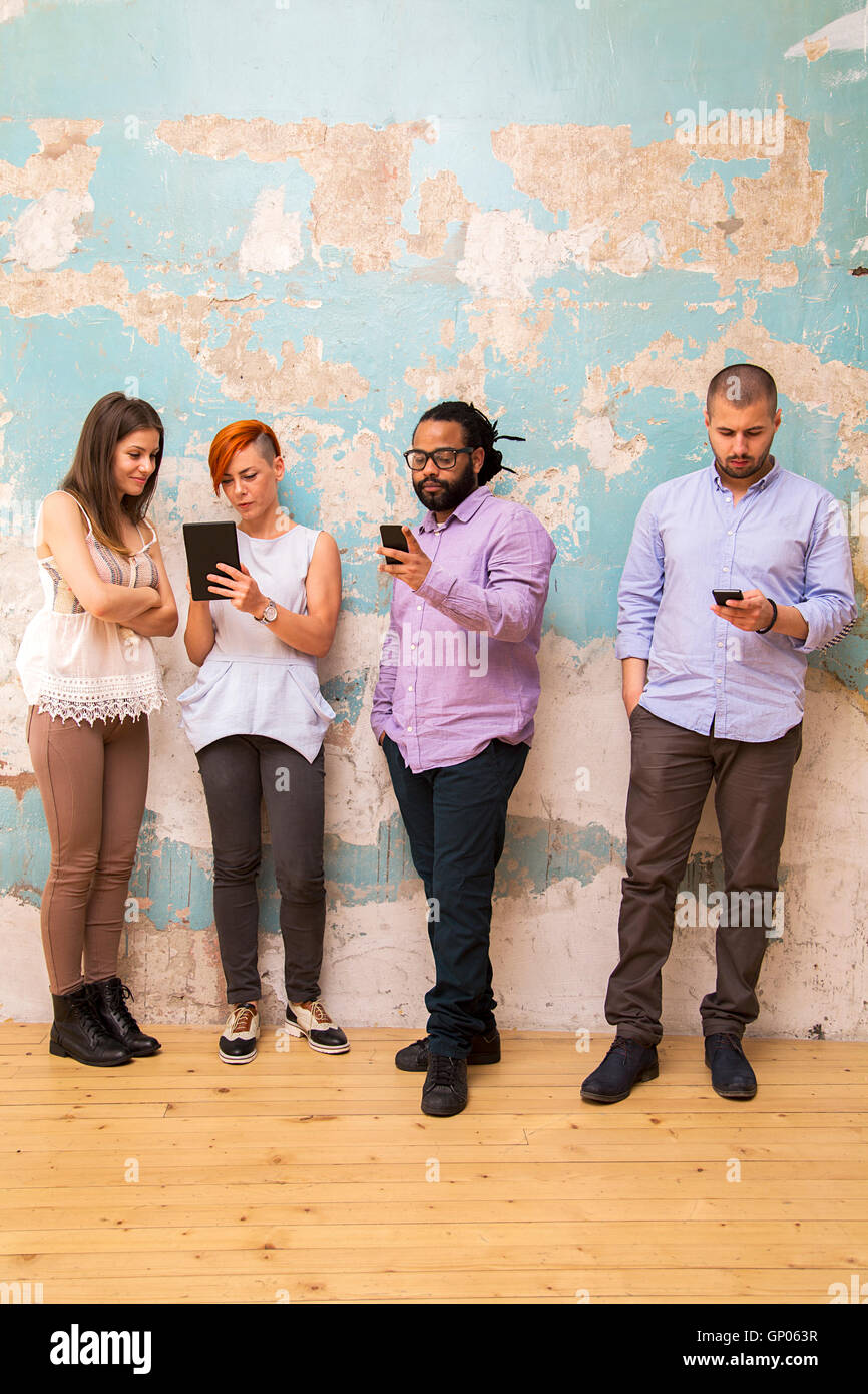 Group young people hi-res stock photography and images - Alamy
